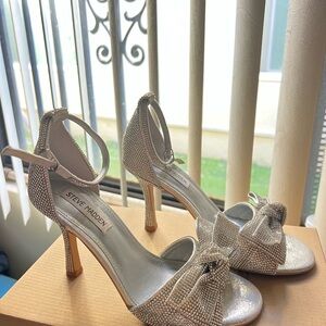 Steve Madden Glittering Silver Heels